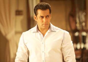 jai ho box office collection rs 102.58 cr in ten days at last into 100 cr club