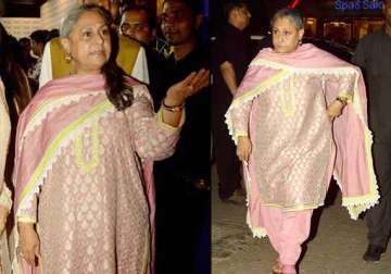 jaya bachchan again loses temper over a journalist view pics