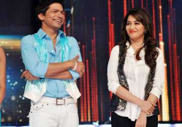 jhalak inspires shaan to get unique with music