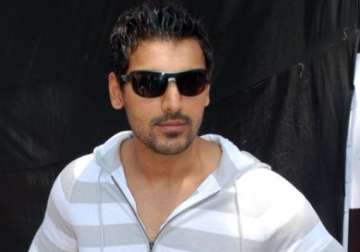 john abraham suffers hairline fracture during action sequence