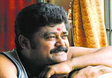 kannada comedian jaggesh catches chain snatchers