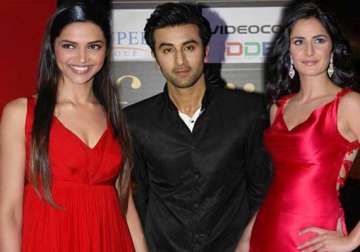 katrina asks deepika to shut up view pics