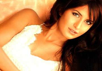 katrina kaif finalised for dhoom 3