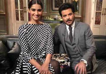 koffee with karan father daughter duo sonam and anil kapoor spill beans on the show see pics