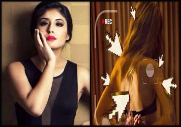 tv actress kritika kamra shares useful tips to avoid cyber crime see pics