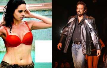 mallika wears a bikini in sanjay dutt film