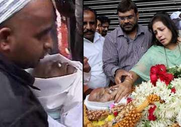 manna dey s funeral pics