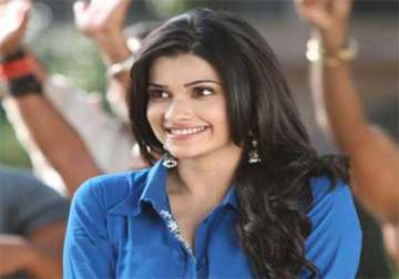 men will make value women after watching i me aur main prachi desai