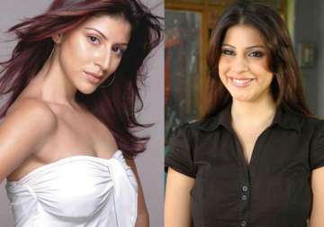 model karishma kotak leaves bigg boss house after father s death