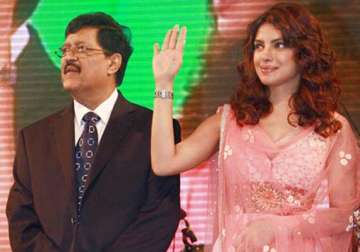 moment of pride priyanka chopra on naming road after father