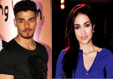 mystery resolved jiah khan s last call was to neelu then she hanged herself only because of suraj s sms mistake