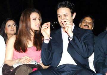 ness threatened to wipe me out with his political connections alleges preity zinta