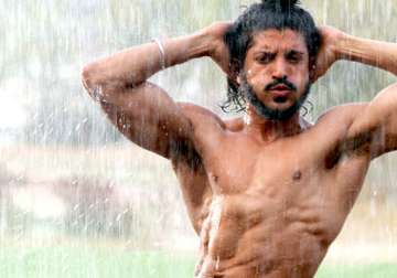 not important to hang on to six pack farhan akhtar