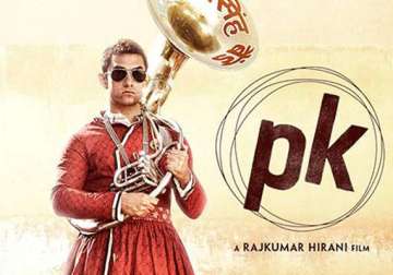 pk second poster out aamir khan turns full clothed bandwala from nude transistorwala view pics