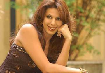 pooja bedi asked not to attend bigg boss finale