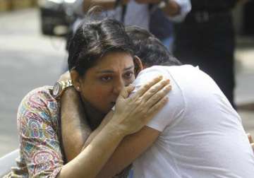 priya dutt prays for sanjay at shirdi shrine