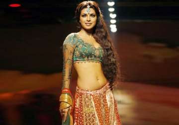 priyanka s lehenga caught fire during agneepath shoot