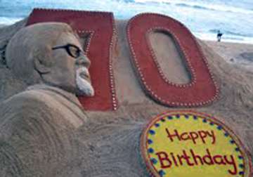 puri artist creates sand sculpture on big b s 70th birthday