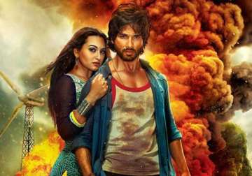 r...rajkumar slammed by critics collects rs 27.75 cr in opening weekend view pics