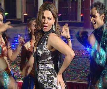 rakhi sways to munni tune in india tv show bigg toss