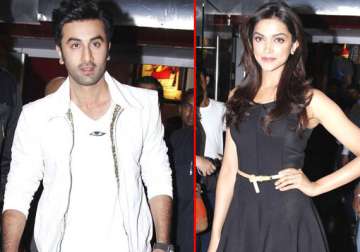 ranbir deepika at the launch of yeh jawaani hai deewani trailer view pics