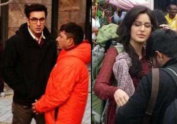 ranbir katrina enjoying privacy while shooting jagga jasoos in cape town view pics