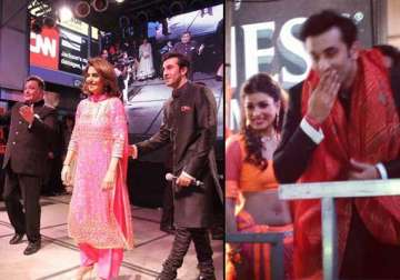 ranbir neetu rishi thrilled new york audience view pics