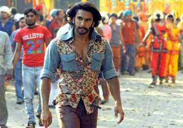 ranveer singh all set to surprise his fans in zoya akhtar s next