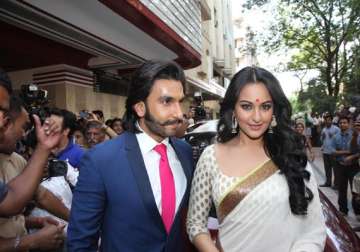 ranveer took inspiration from dev anand films for lootera