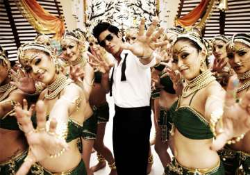srk carries out marketing blitzkrieg for ra.one