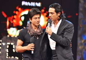 srk rampal to attend f1 lady gaga concert