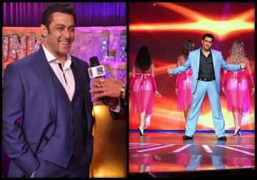 filmfare awards 2014 salman khan makes red carpet appearance after 15 years see pics