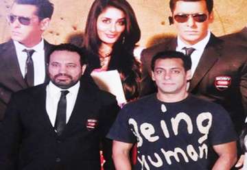 salman prays that his bodyguard does not write book on him