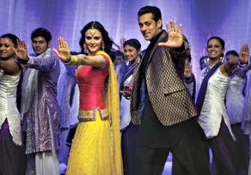 salman does an item number for preity zinta s film