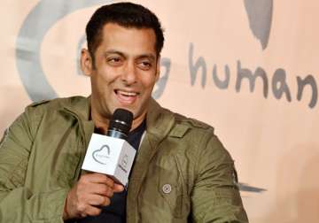 salman feels photographer jagdish mali needs help