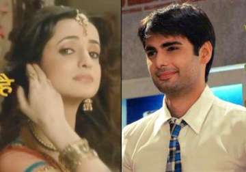 sanaya irani finds her partner in varun in modern bahu