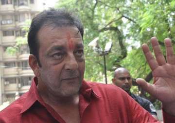 sanjay dutt s leave extended will return to jail on 29th october view pics