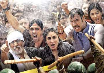 satyagraha movie review amitabh bachchan steals the show