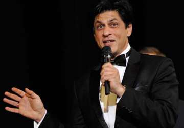 shah rukh khan to receive entertainer of indian cinema award