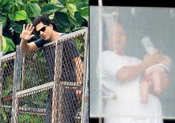 shah rukh khan s son abram s first picture out view pics