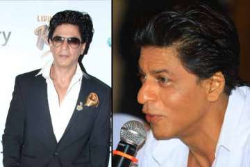 shah rukh khan got emotional at the launch of discovery channel s living with kkr view pics