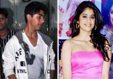 shah rukh s son aryan and sridevi s daughter jhanvi to debut with aashiqui 3 view pics