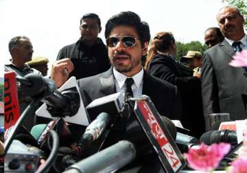 shah rukh khan rejects pakistan s unsolicited advice says read my article first