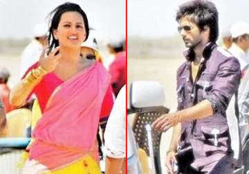 shahid kapoor reveals first look from the sets of rambo rajkumar