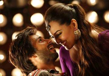 shahid kapoor the secret of sonakshi sinha s hot body see pics