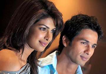 shahid priyanka refuse to rehearse together for shoot