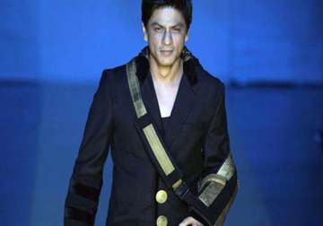 shah rukh khan will be discharged soon says surgeon