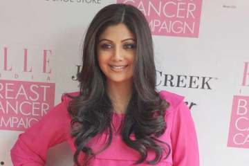 shilpa shetty fan gets to visit her home and hit the gym