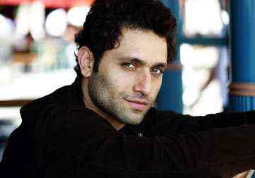 shiney ahuja takes legal action over micromax cellphone ad