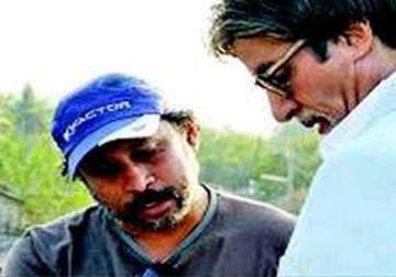 shoojit sircar shoots with big b in gujarat